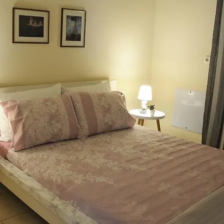 Vereniki 2 Apartman Kriopijí